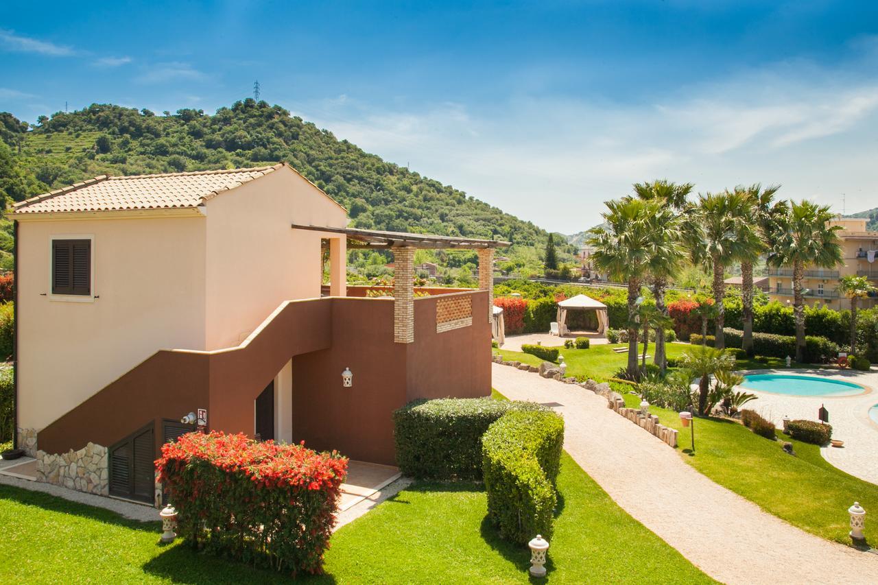 Alcantara Resort Di Charme Adults Only Gaggi Exteriör bild